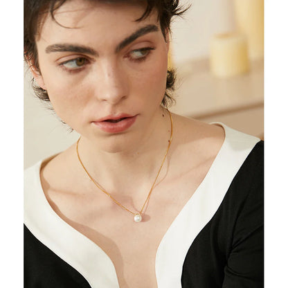 Shell Pearl Ball Pendant Necklace