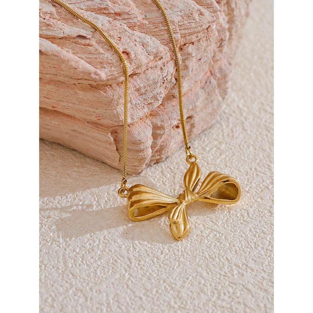 Big Bow Knot Pendant Necklace